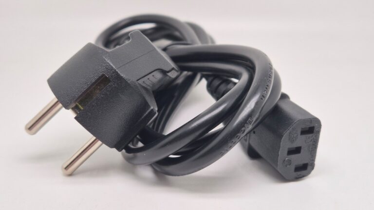 Cable Alimentacion CPU 1.5mts