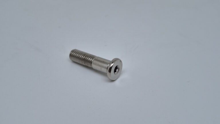 Eje para rodamiento pequeño YUE M5x20.5